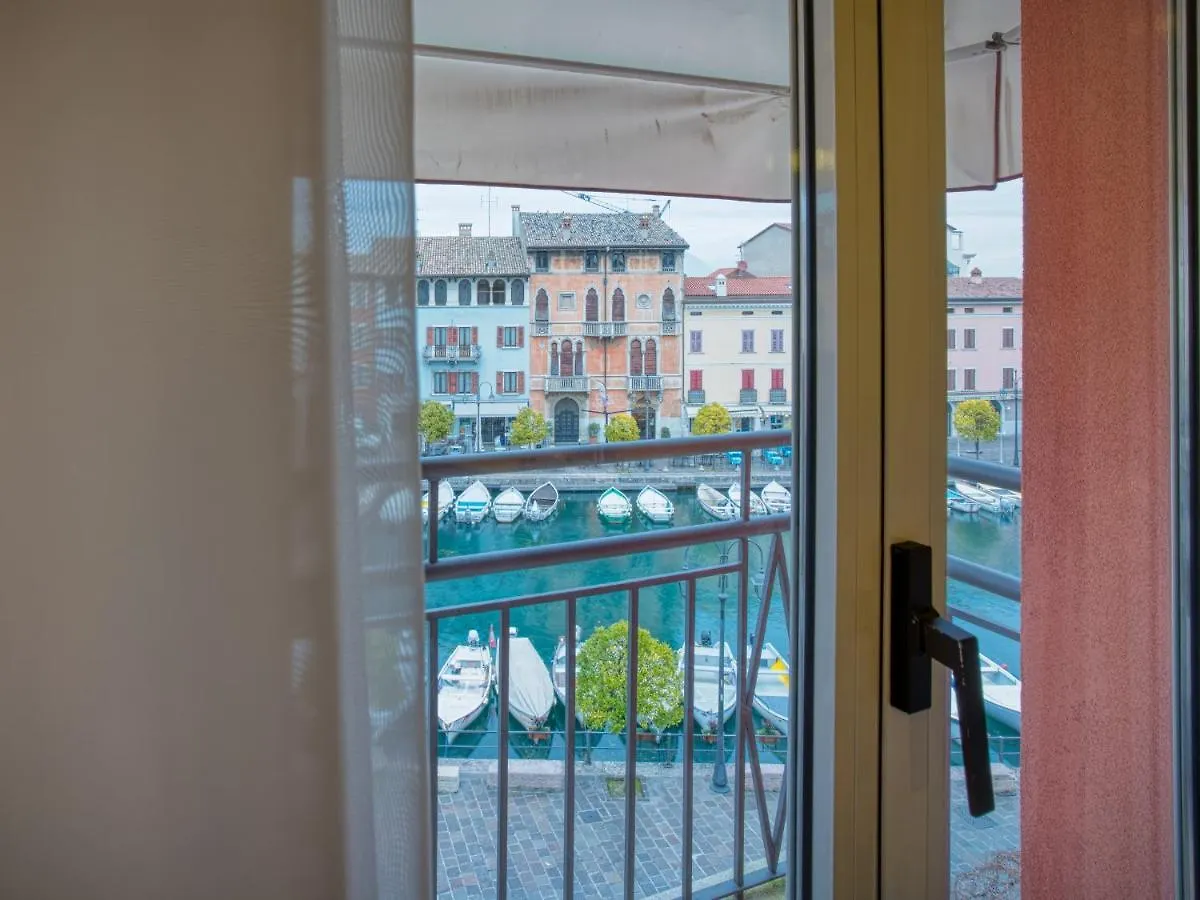 Hotel Piroscafo Desenzano del Garda