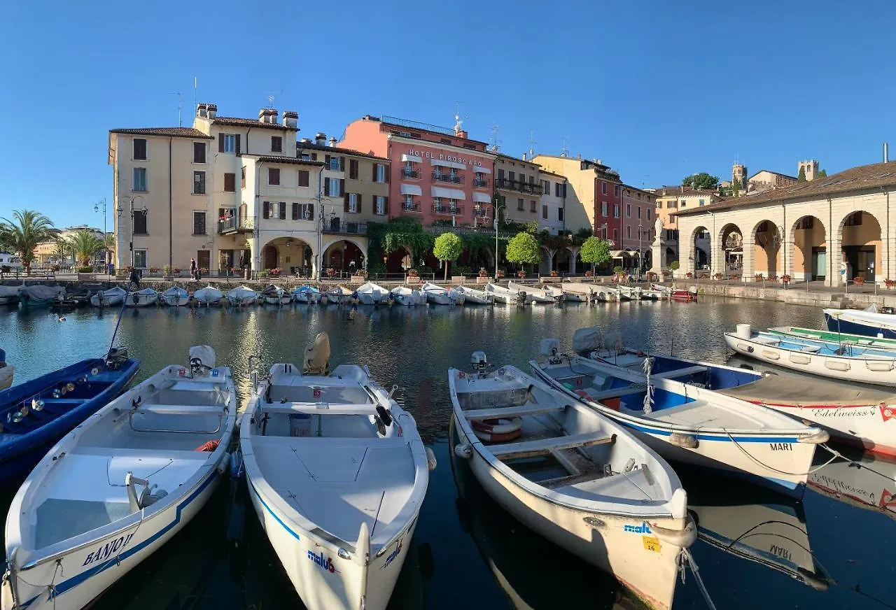 Hotel Piroscafo Desenzano del Garda Włochy
