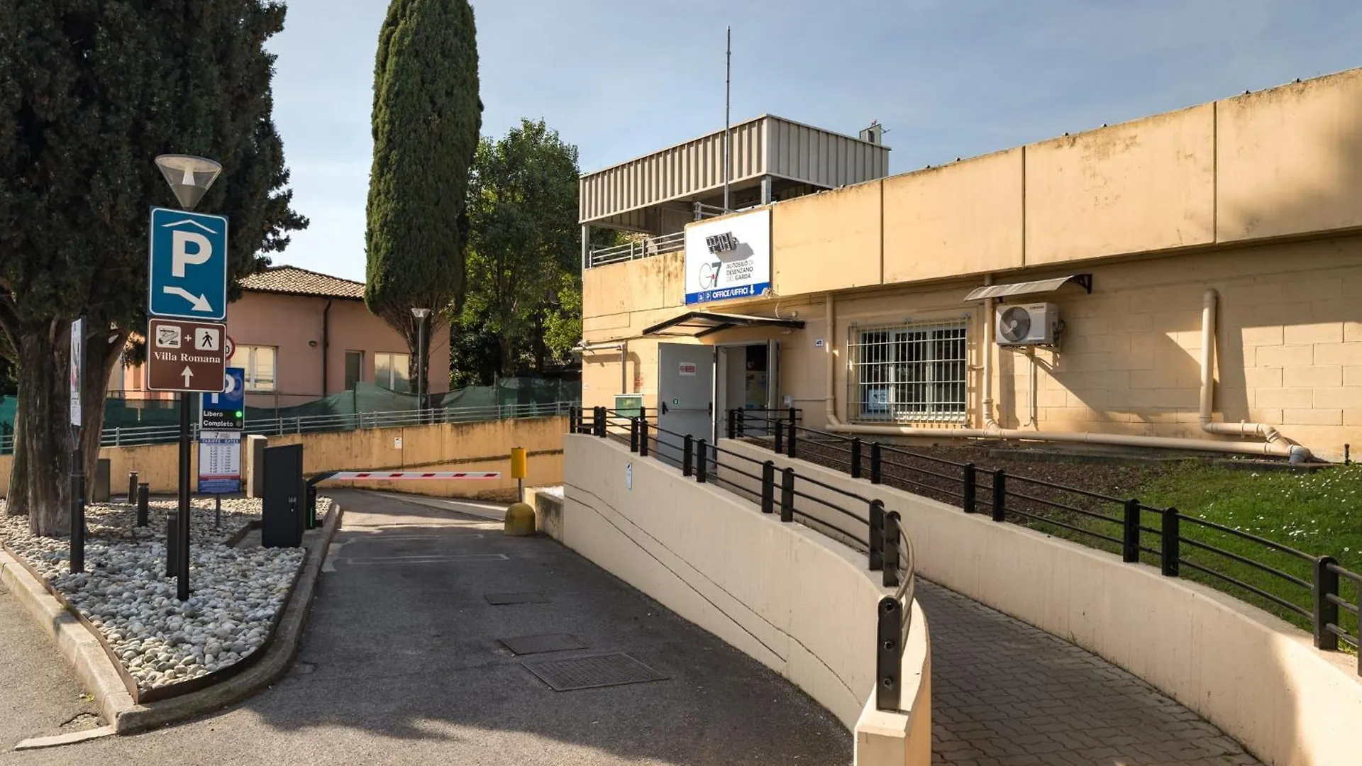 Hotel Piroscafo Desenzano del Garda 3*,  Italy