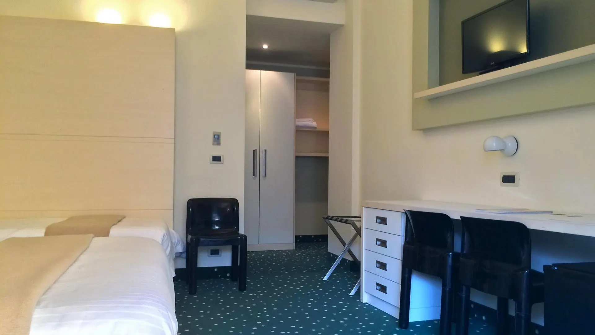 Hotel Piroscafo Desenzano del Garda