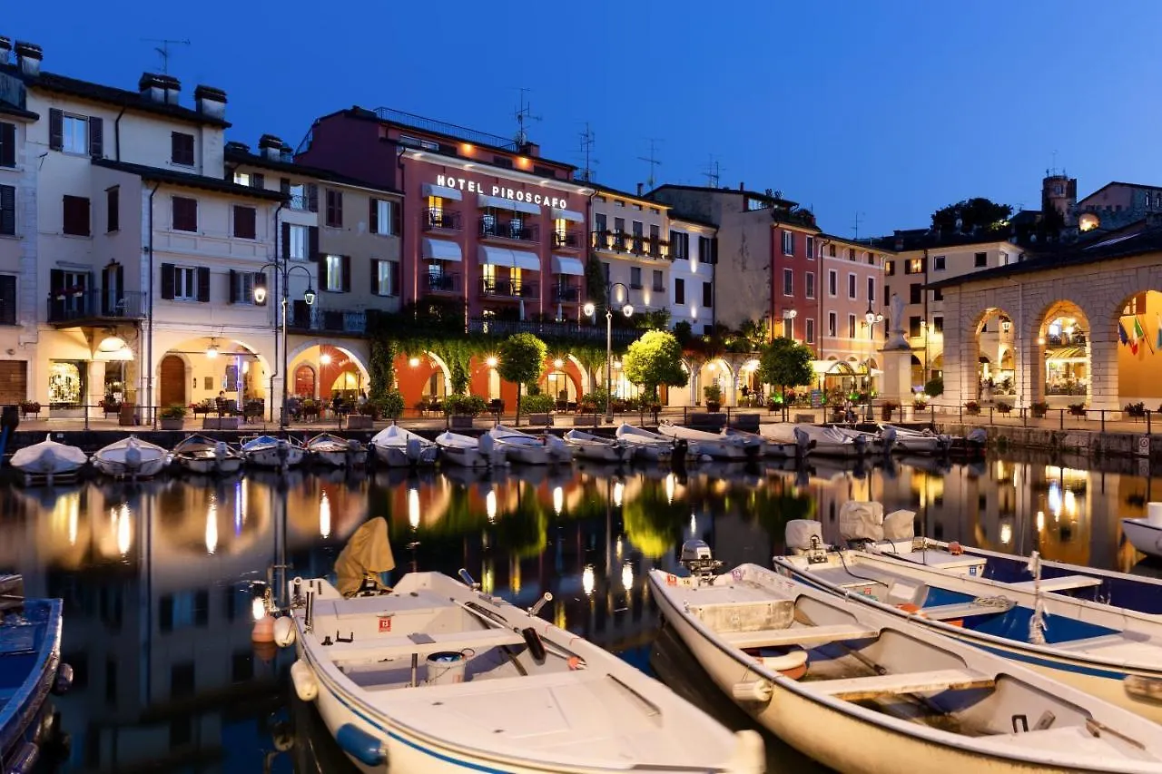 Hotel Piroscafo contacts