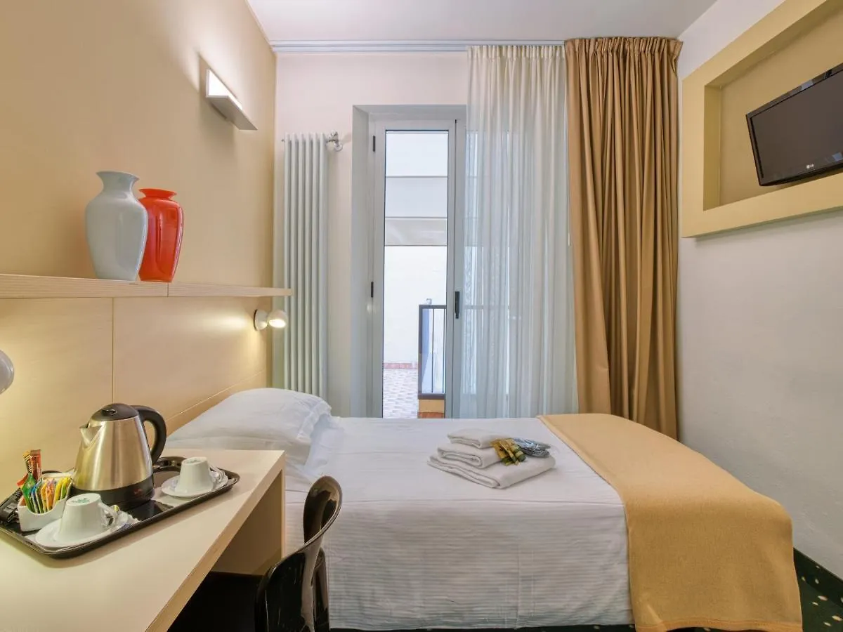 Hotel Piroscafo Desenzano del Garda