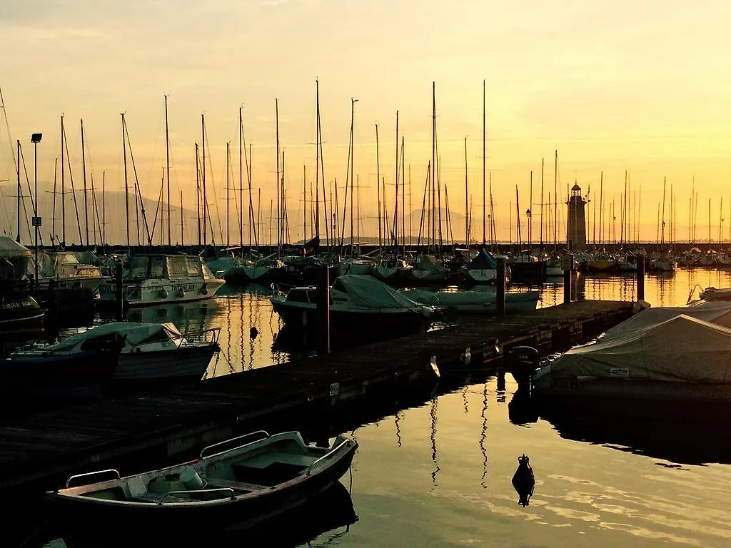 Hotel Piroscafo Desenzano del Garda 3*,