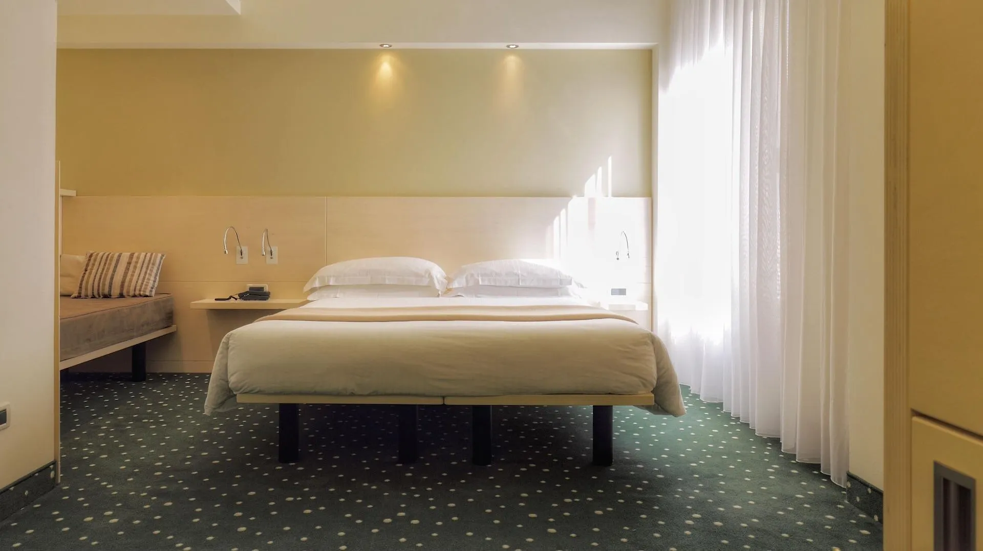 Hotel Piroscafo Desenzano del Garda