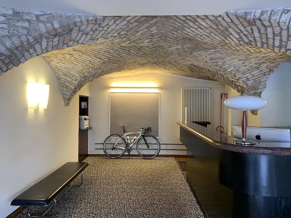 Hotel Piroscafo Desenzano del Garda