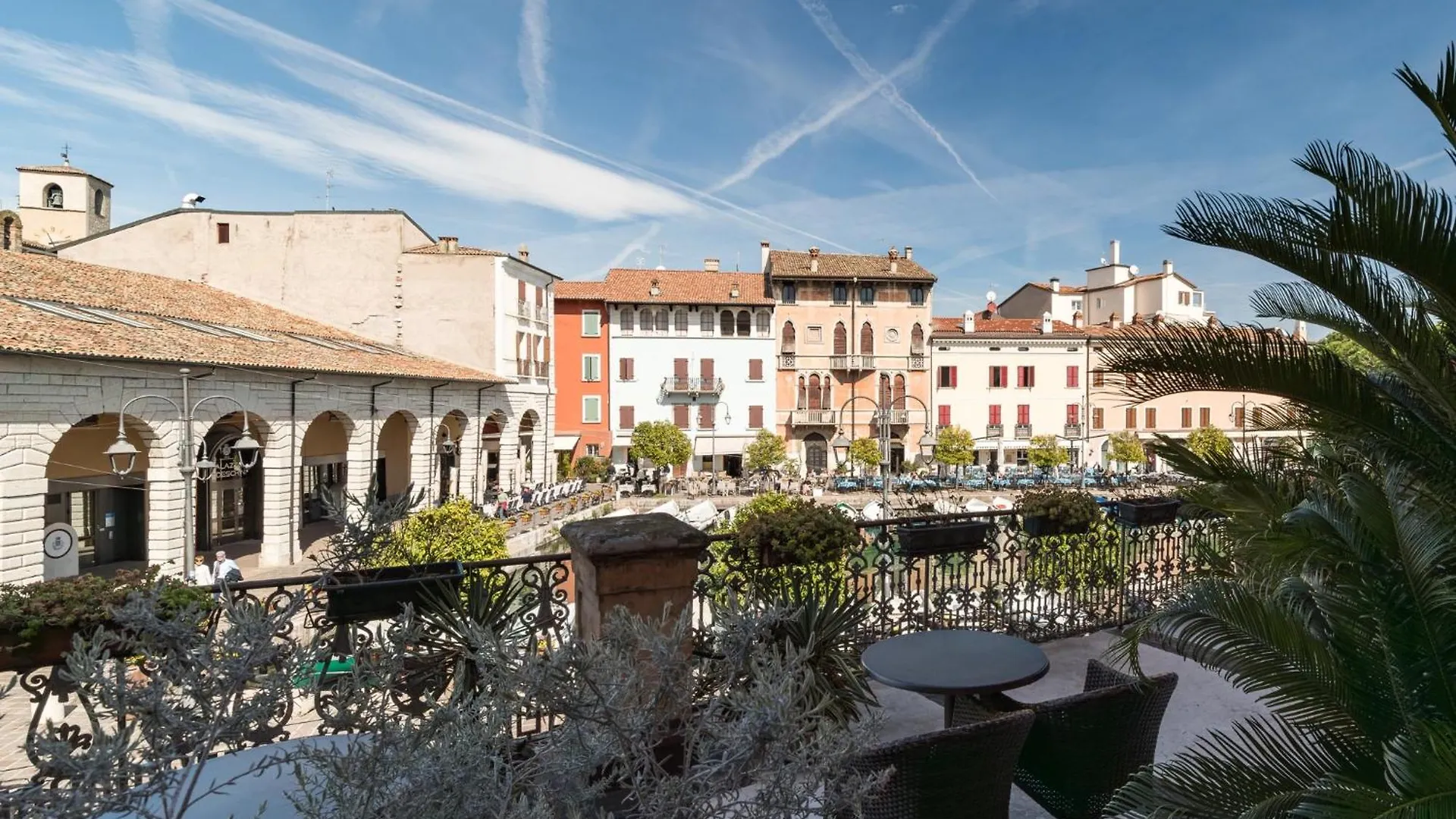 ***  Hotel Piroscafo Desenzano del Garda Italy